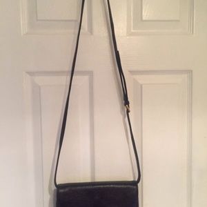 Albert Nipon shoulder hand bag.